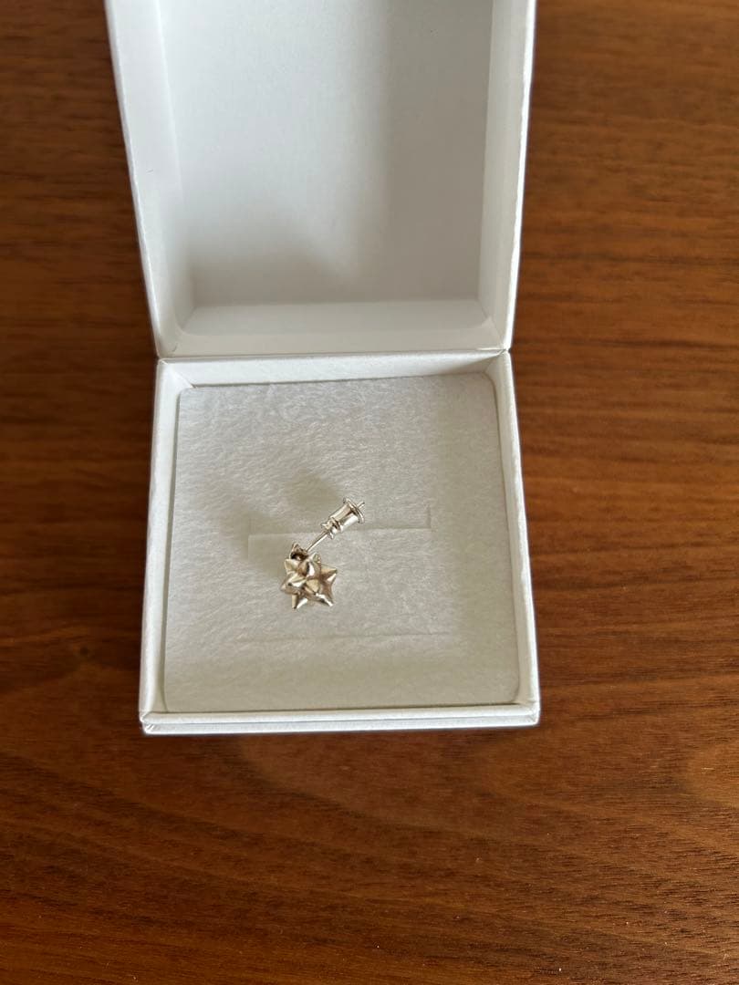 e.m. シルバー 星型チャーム 片耳用ピアス