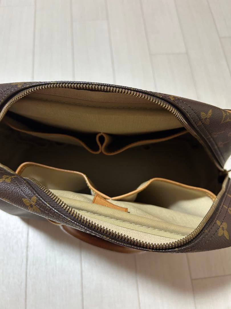 Louis Vuitton モノグラム ドーヴィル