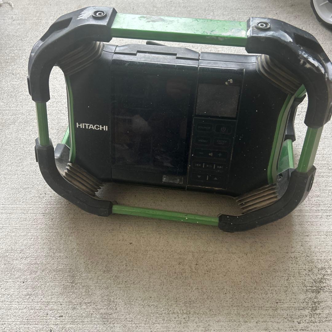 HITACHIコードレスラジオ