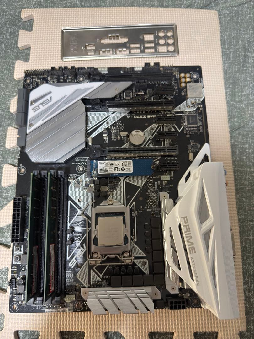 マザーボード Asus Z370 prime + Cpu i7-8700