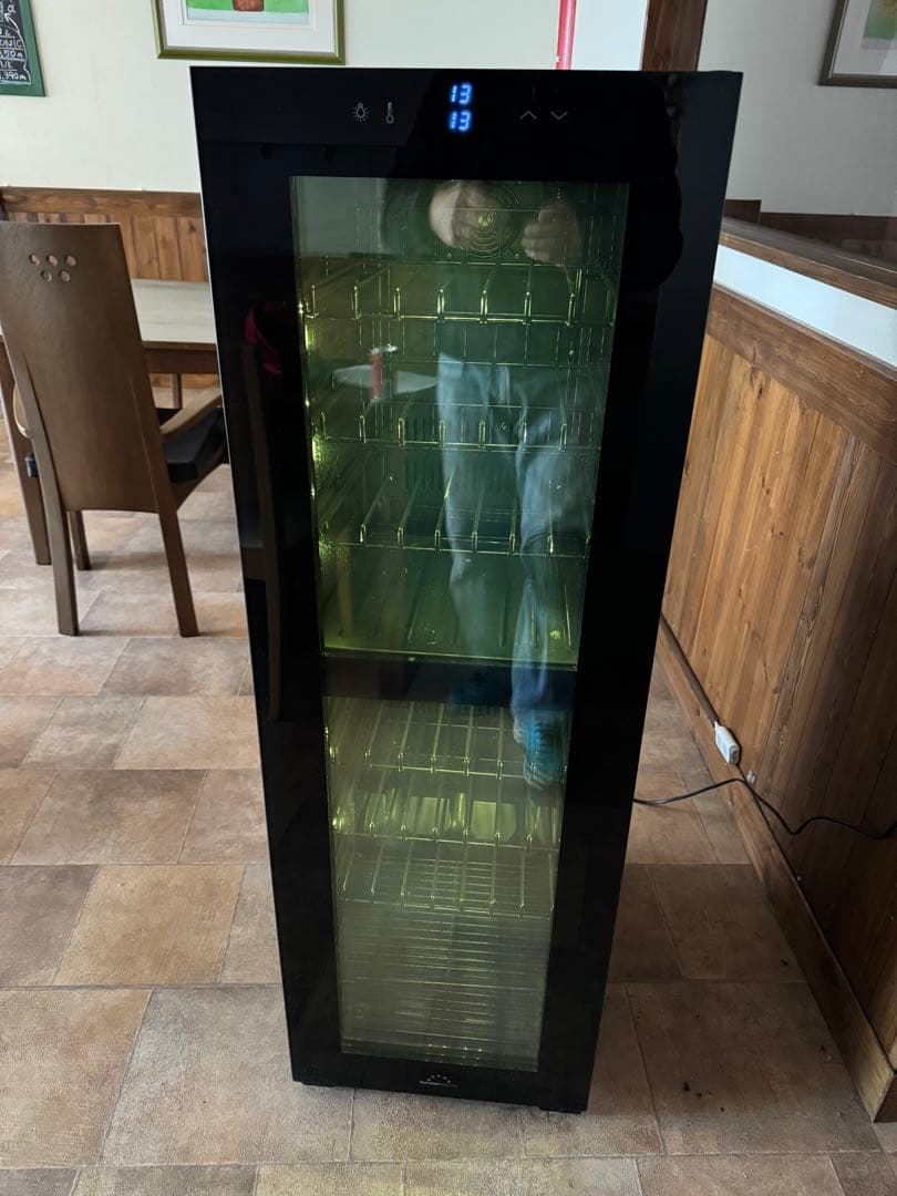 【美品ワインセラー】上下2室個別温度設定フォルスタージャパFJN-105G BK