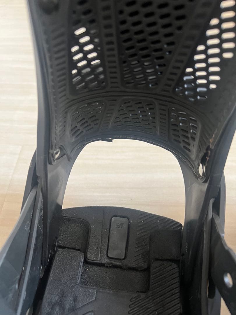 バートン マラヴィータ スノーボードビンディング