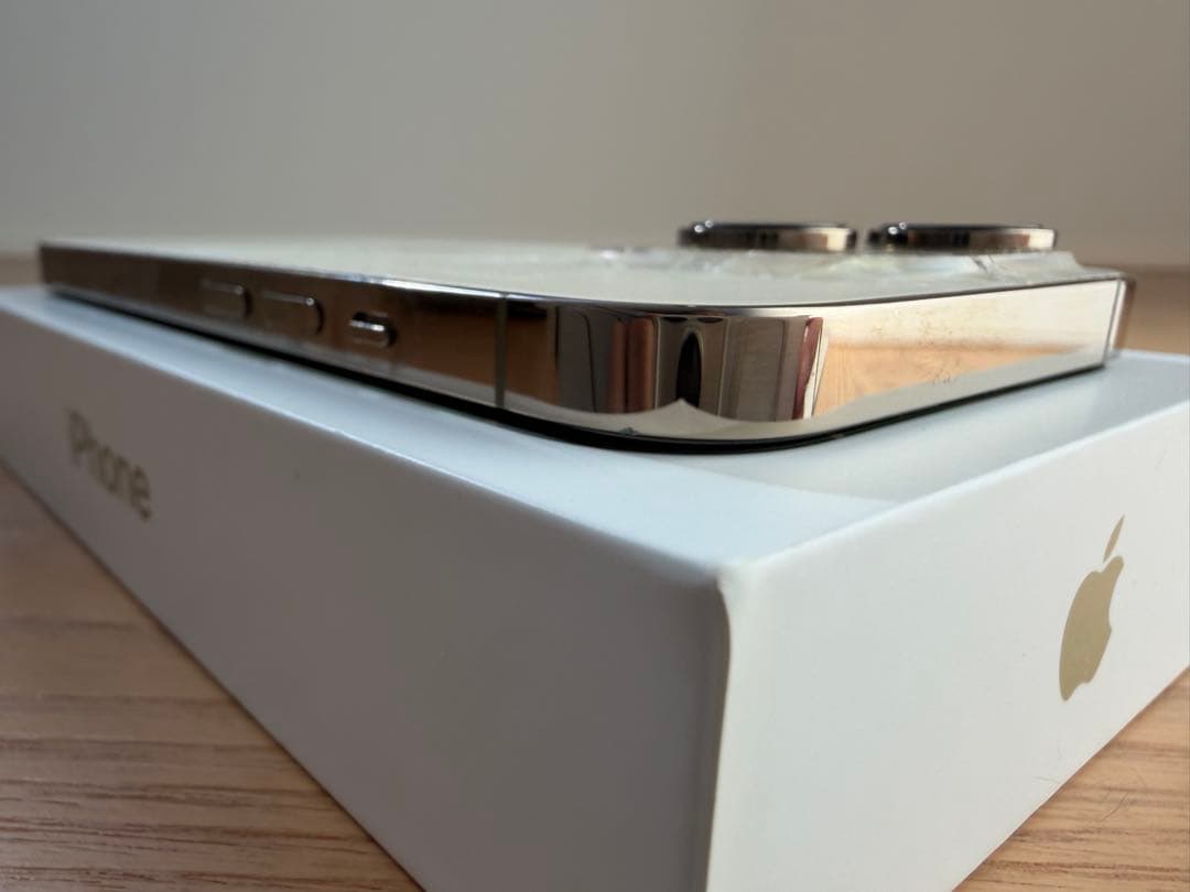 iPhone 14 Pro 128GB ゴールド SIMフリー 箱あり 背面割れ