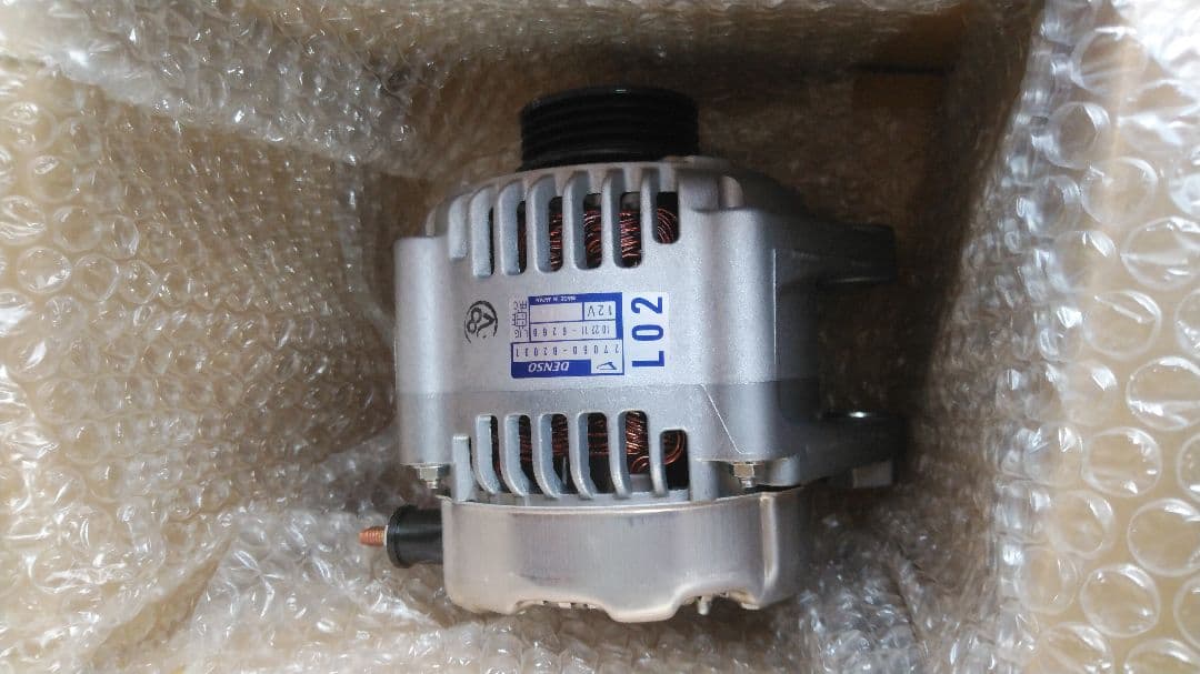 竜司　ダイハツ純正　オルタネーター