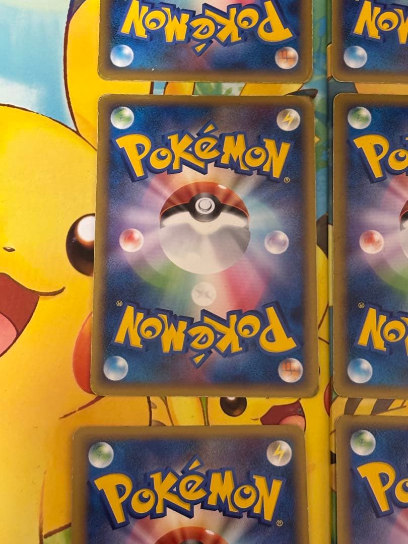 【高騰中↑】PWコンプリート ピカチュウ ワールドコレクション2010