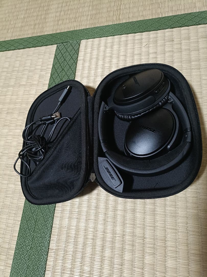 Bose ワイヤレスヘッドホン ケース付き
