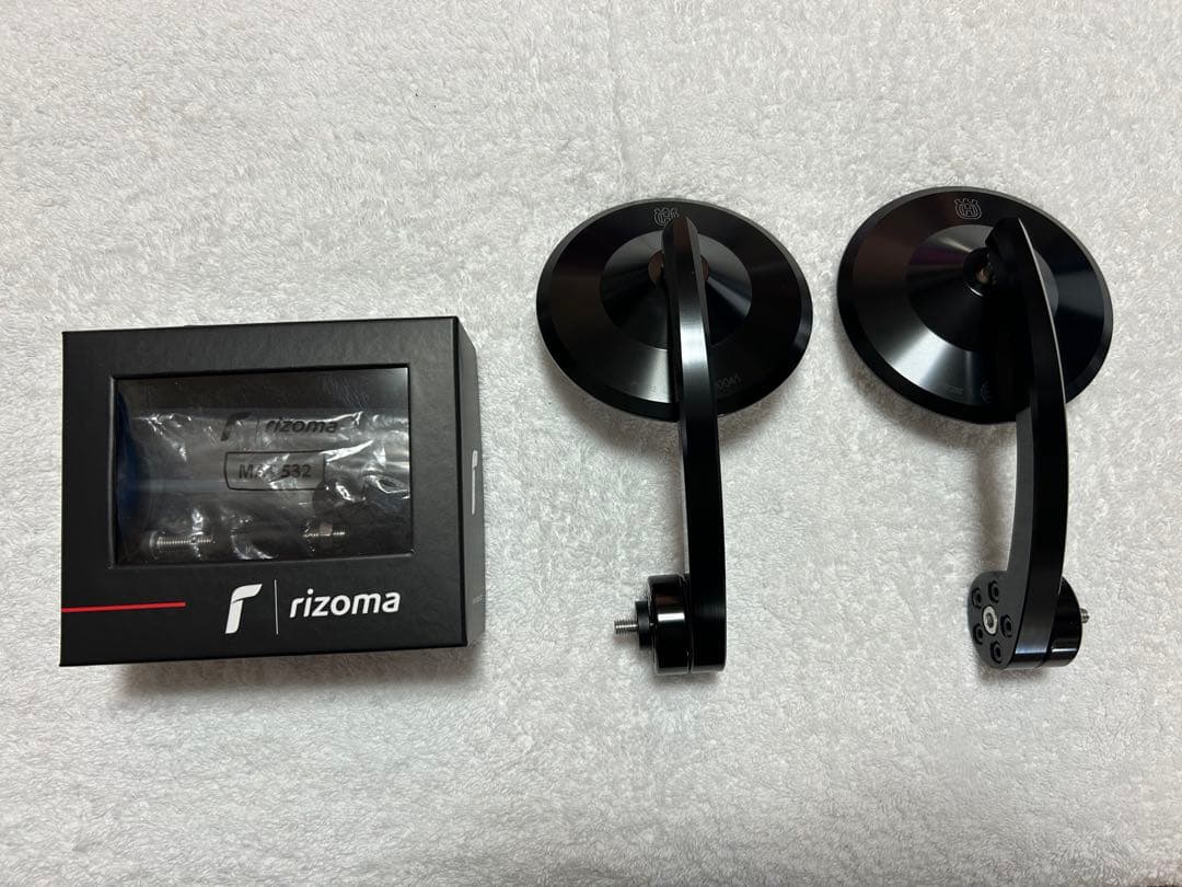 【ゆういち】スヴァルトピレン401 純正オプション　バーエンドミラー