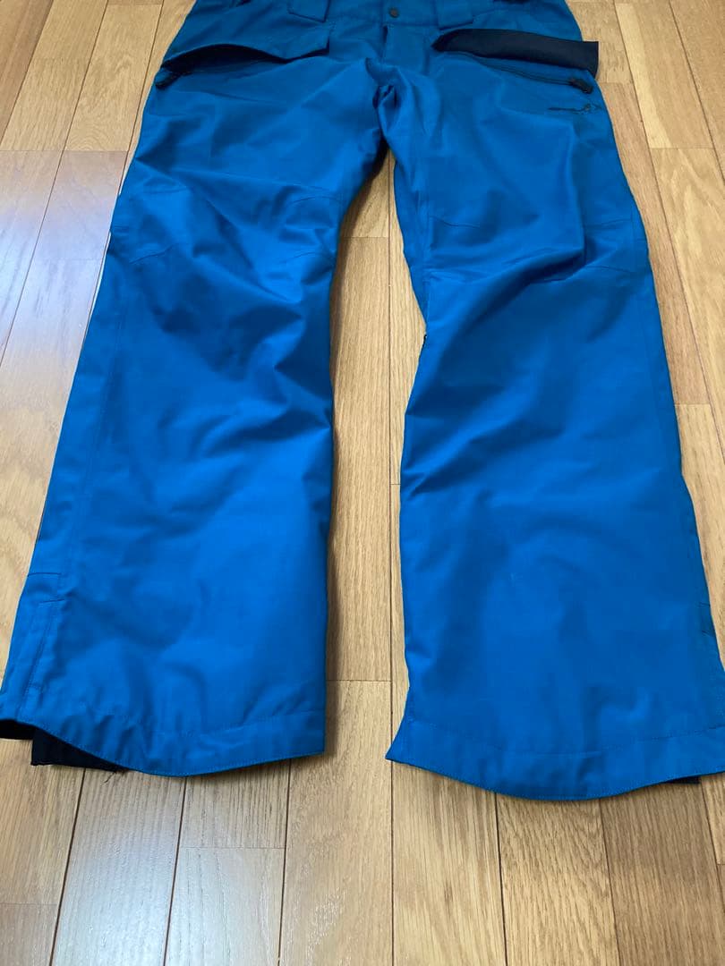 241 スノーボードウエア　GORE-TEX 上下セット