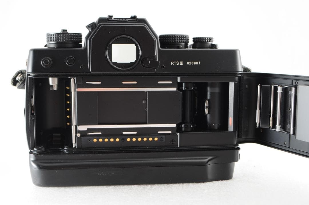 CONTAX RTS III フィルムカメラボディー（整備品）