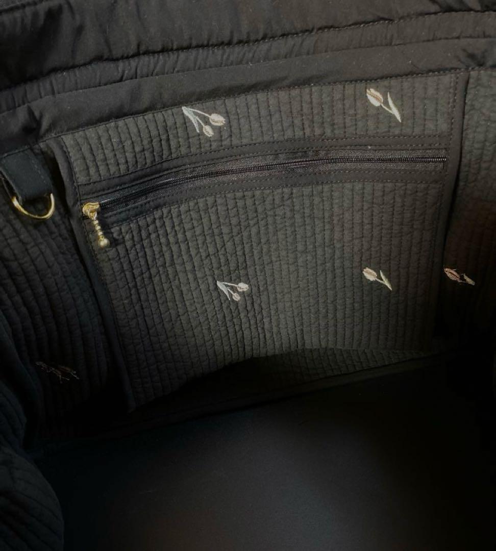 Ｂ.ブラック×いちご＆チューリップ大きめサイズ　ポケットいっぱいマザーズバッグ