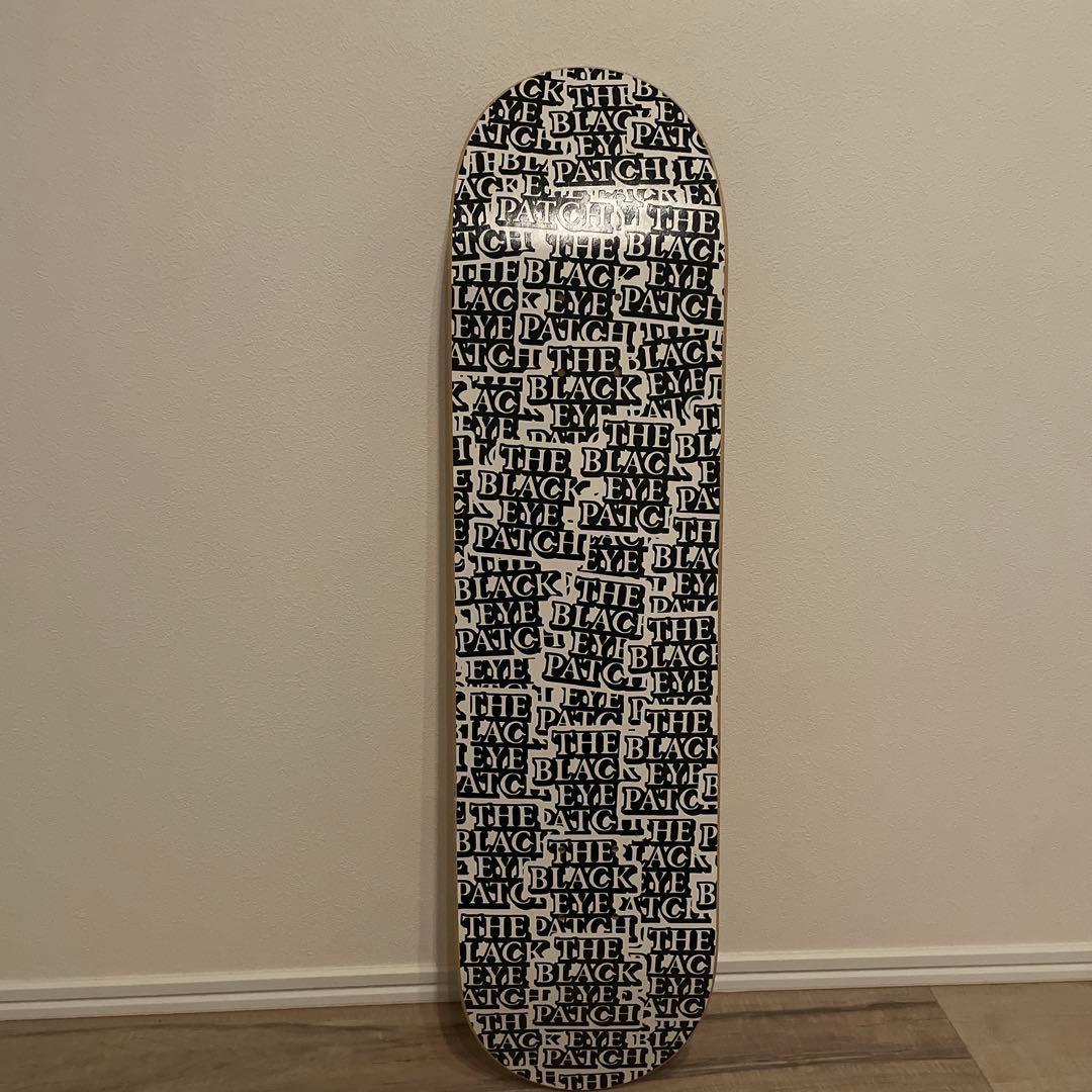 black eye patch スケートボード