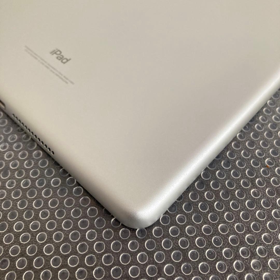 838【早い者勝ち】電池ほぼ新品☆iPad6第6世代 32GB WIFIモデル☆
