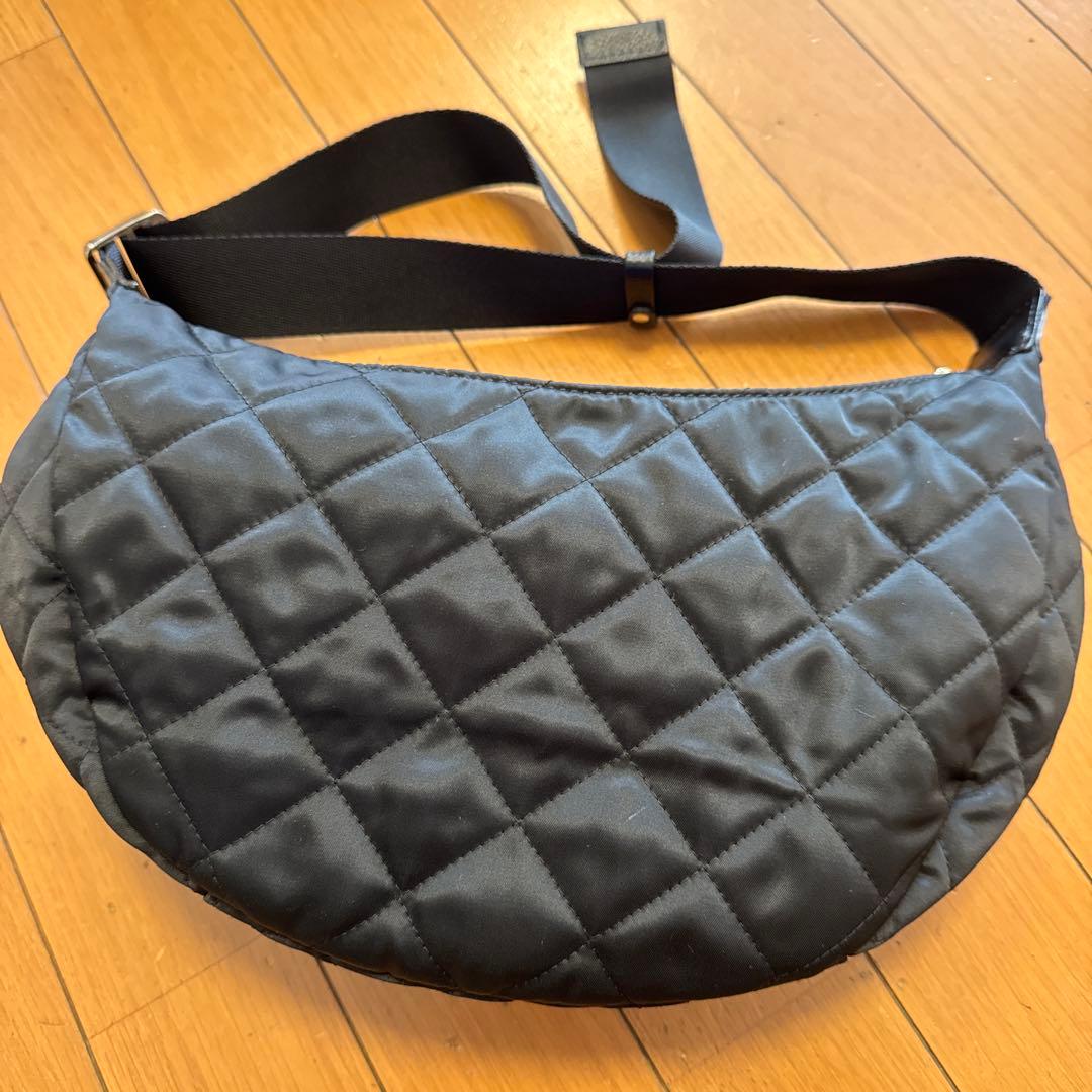 russet キルティングラウンドショルダーバッグ