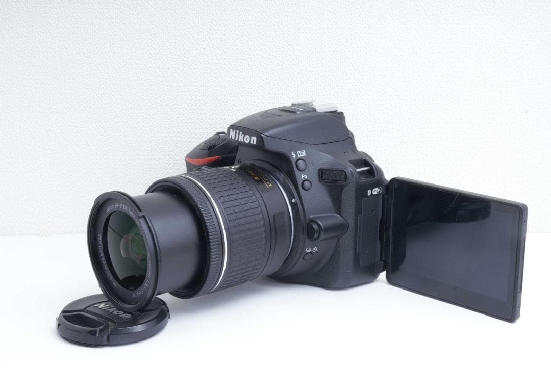 新品級♪ Nikon D5600 S数7972回 Wi-Fi搭載！高画質一眼