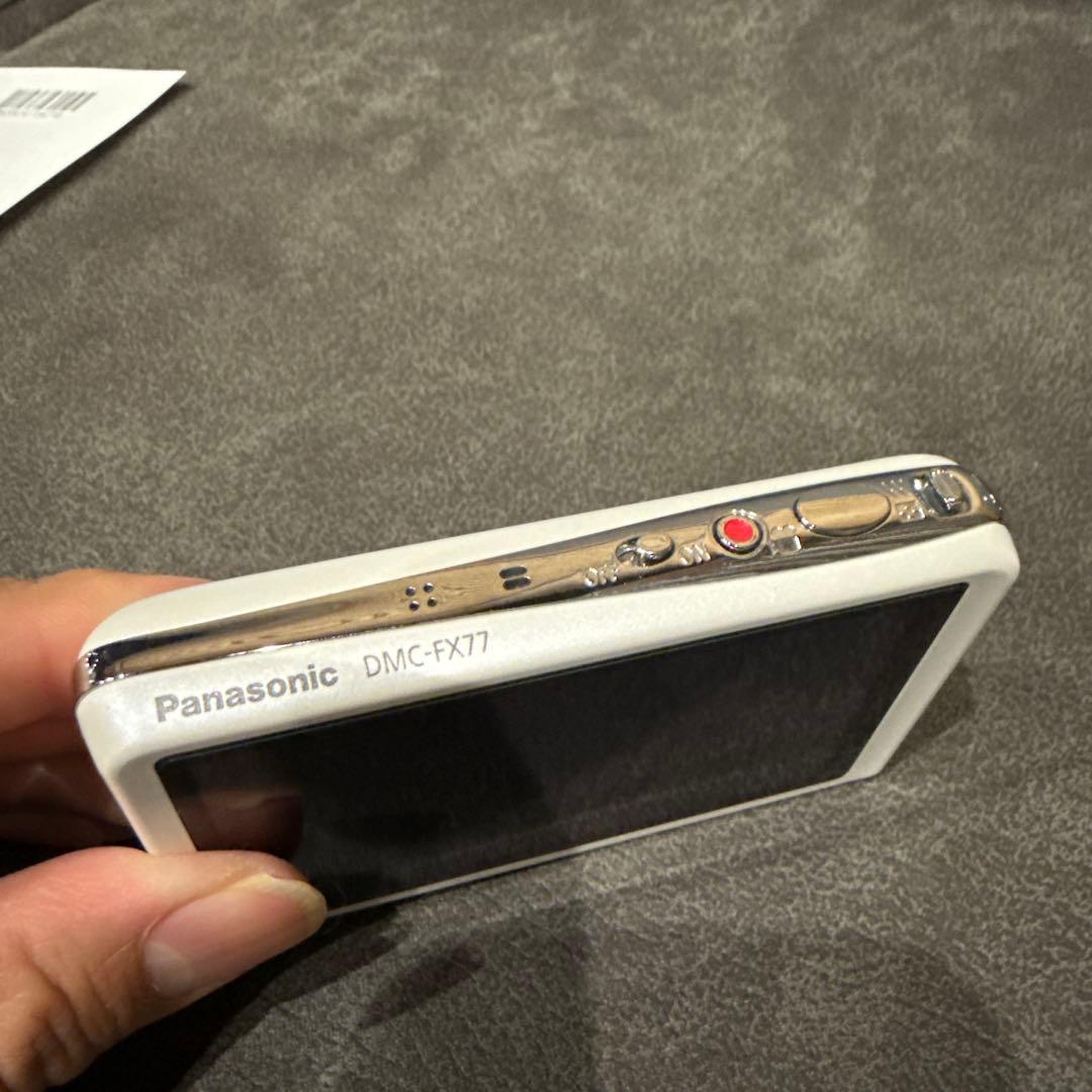 LUMIX デジタルカメラ DMC-FX77