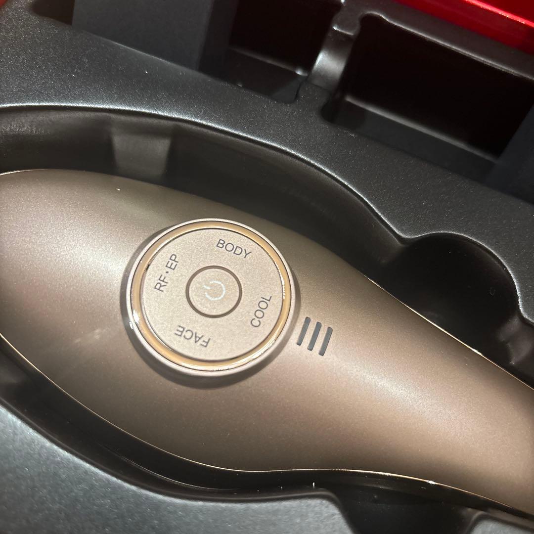 A*F様 【新品未使用品】Eclat ECL-02 美顔器 Ikko Mラボン・