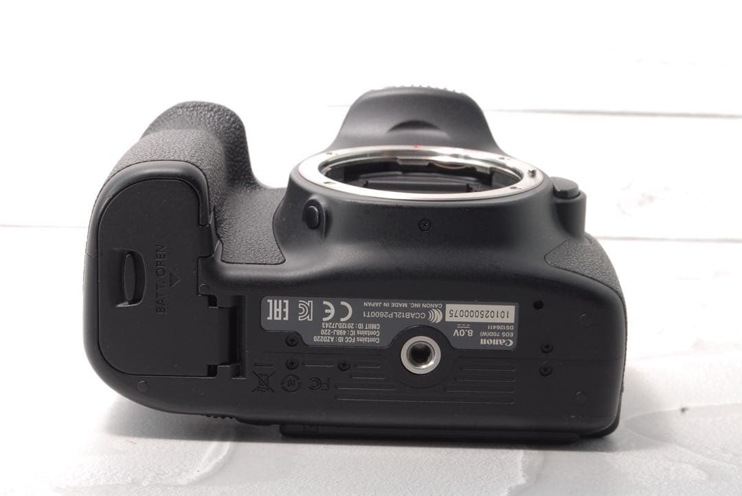 Canon EOS 70D ダブルレンズキット Wi-Fi機能搭載 スマホ転送