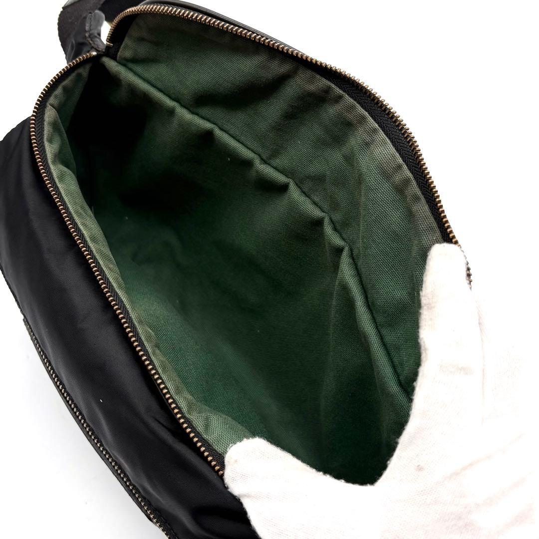 【美品】フェリージ 427 ボディバッグ ナイロン レザー ブラック