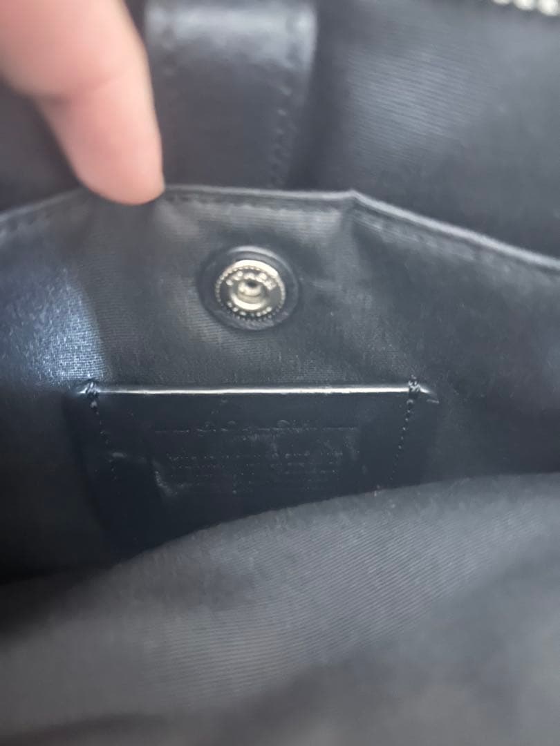 Coach ブラック モノグラム ショルダーバッグ