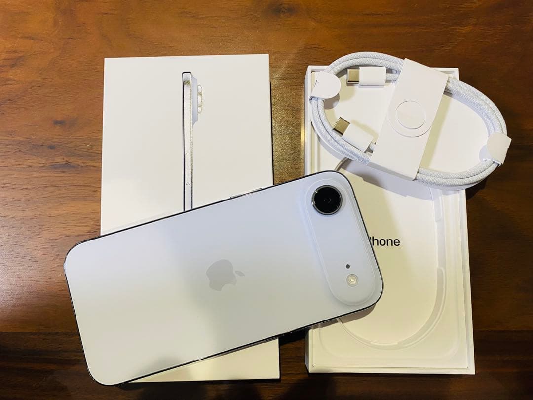 iPhone Air 256GB (SIMフリー) スカイブルー『極美品』