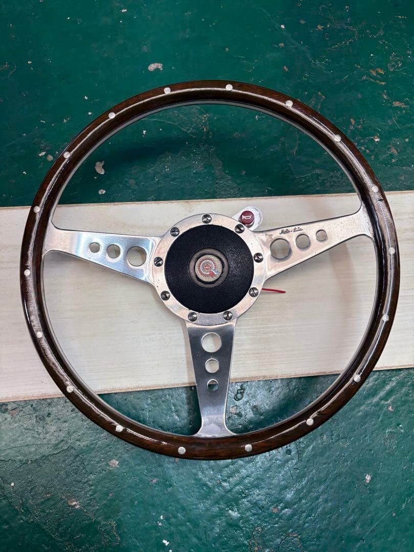 モトリタ　ウッドステアリング　モモ変換付き