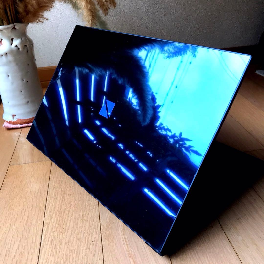 美品LaVieVEGA LV750/R【有機ELUltraHD4Kディスプレイ】