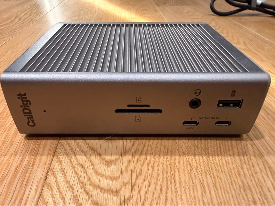 CalDigit TS4 Thunderbolt 4 ドック