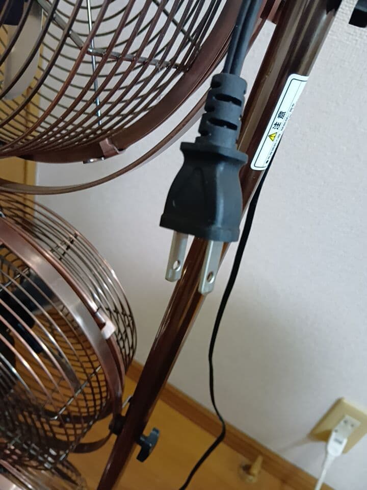 ドウシシャ DOSHISHA 3連タワー型メタル扇風機