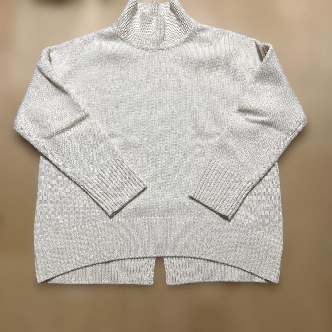 オンワード樫山　23区ニット 38試着のみ