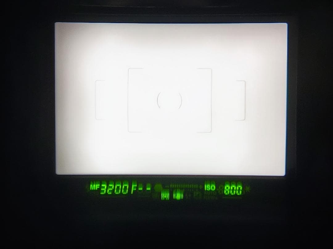 【黒死病対策】【内臓電池交換】ペンタックス　PENTAX K-30 綺麗な白