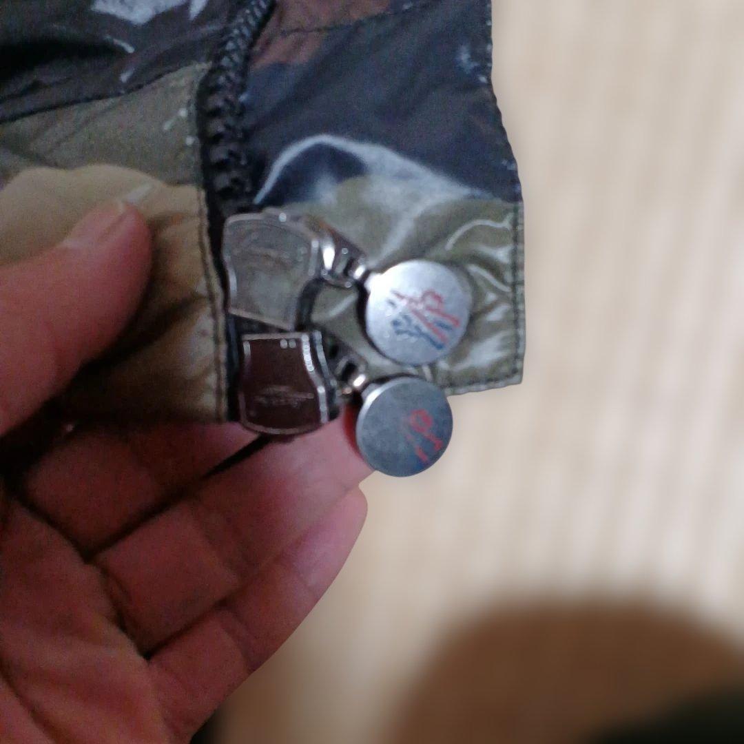 MONCLER 迷彩 ダウンベストサイズ3 (国内正規品)