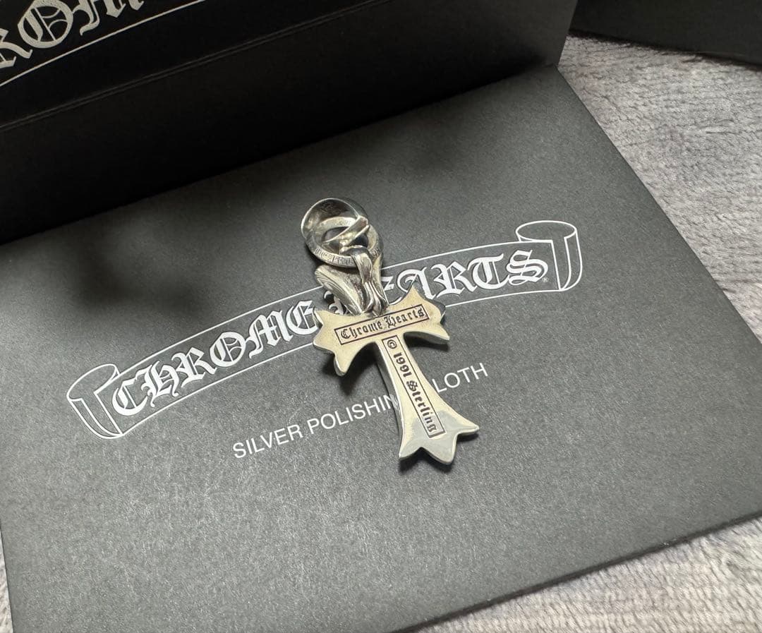 kon様　Chrome Hearts CHクロス