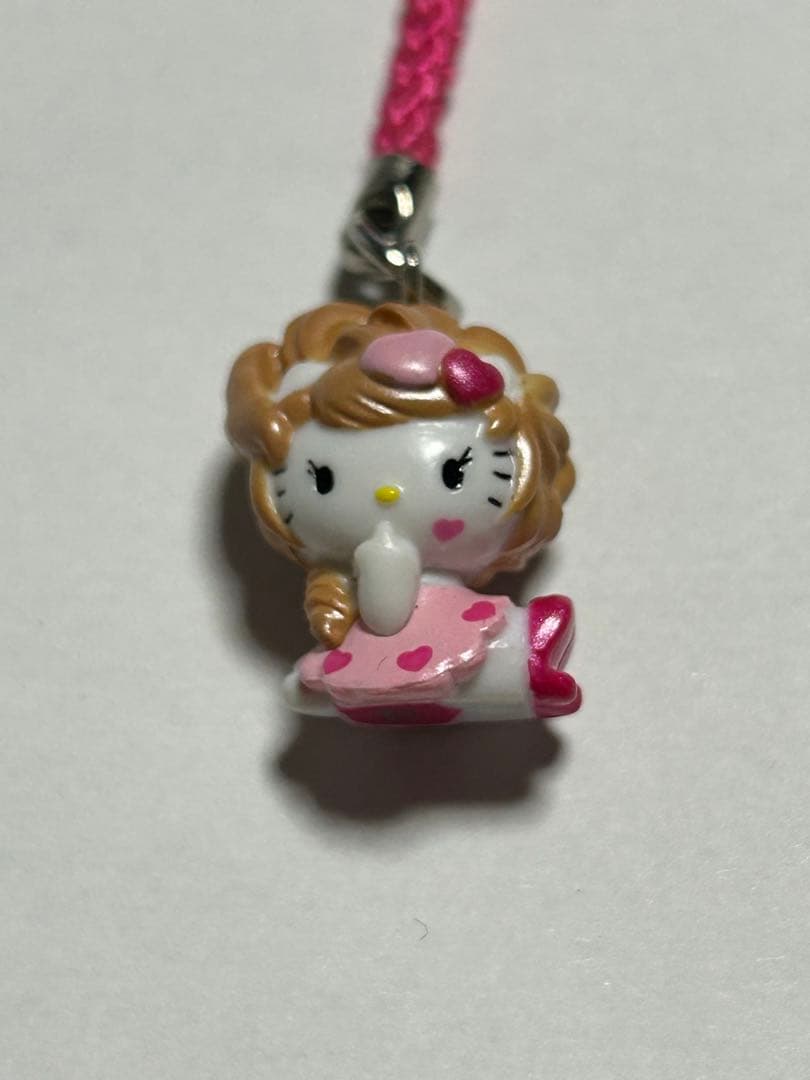 り*ご様 激レア　キャバ嬢キティ　モモエリ