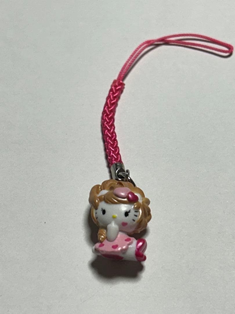 り*ご様 激レア　キャバ嬢キティ　モモエリ