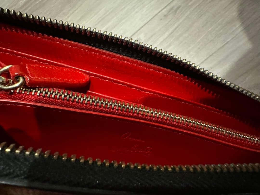 ね*ま様 クリスチャンルブタン　長財布　ゴールド