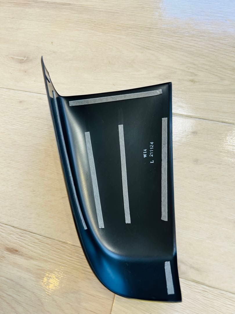 アルファード/ヴェルファイア30系　セカンドステージ制　ピアノブラックパネル