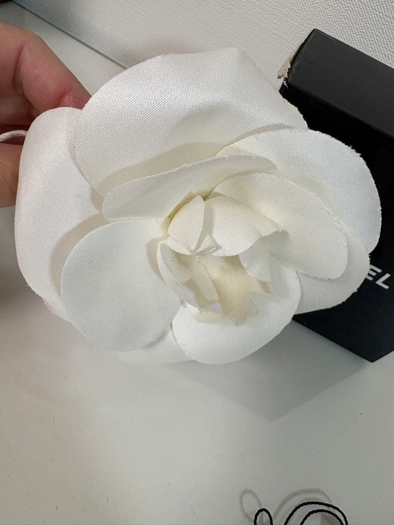 CHANEL カメリア　コサージュ　白　卒業式