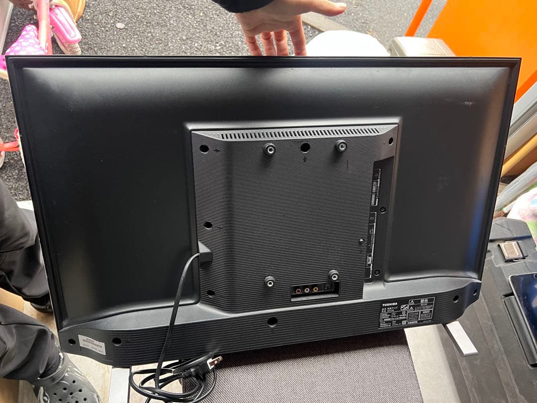 TOSHIBA液晶テレビ　32V34 2022年製　リモコン付き
