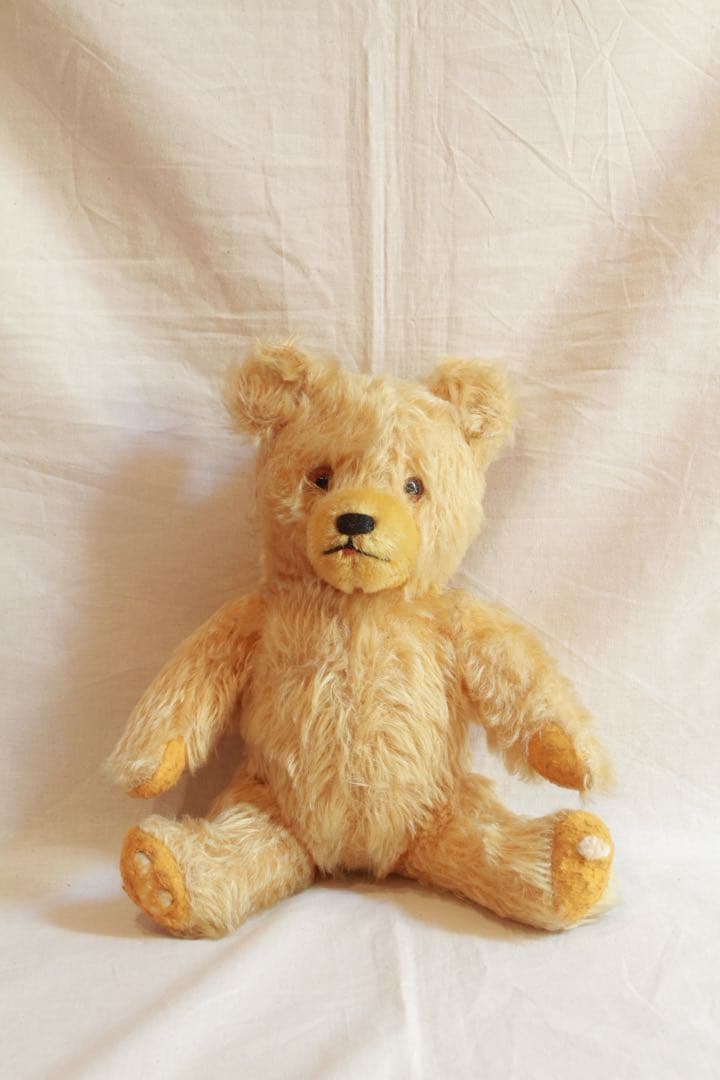 【いちご】アンティーク　テディベア　ぬいぐるみ￼
