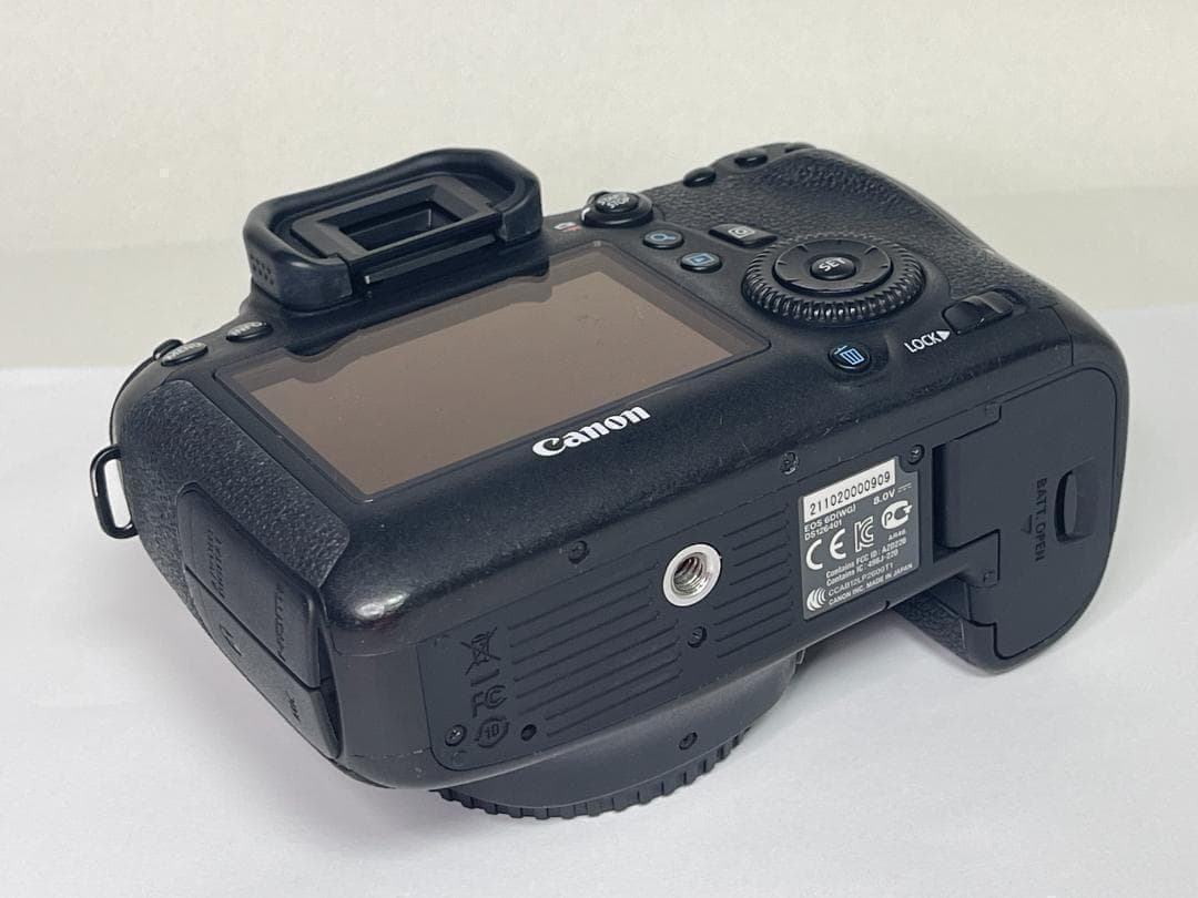 ★ショット18811回★ Canon EOS 6D フルサイズ カメラ キヤノン
