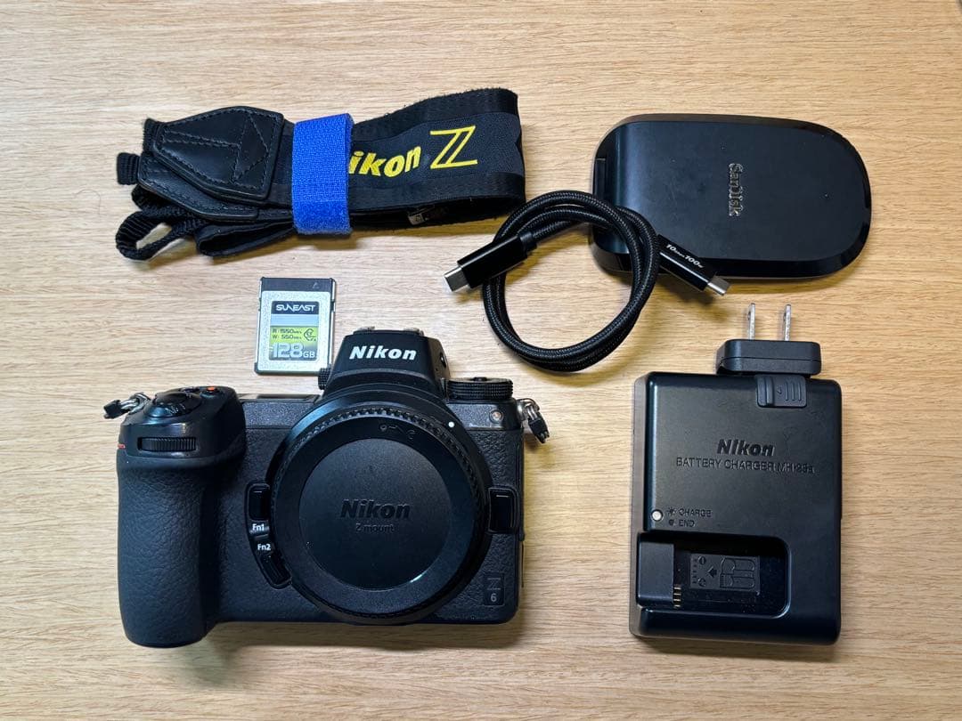 Nikon Z6 ボディ メモリーカード リーダー付き 即撮影OK おまけあり