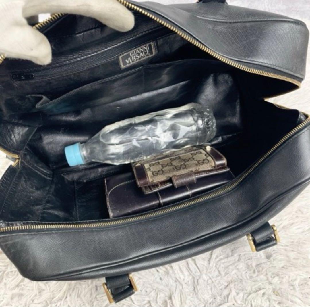 美品 ヴェルサーチ レザー ボストンバッグ メデューサ ロゴ型押し ブラック