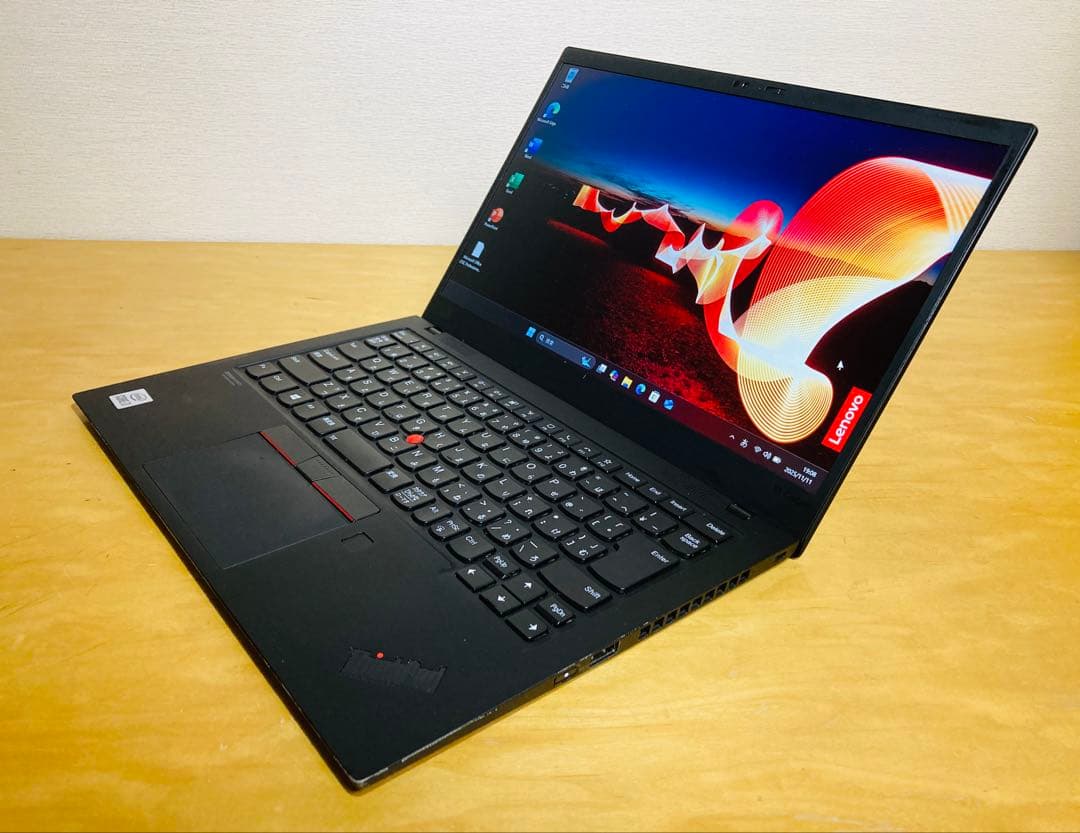 ThinkPad X1 Carbon Gen8/i7/SSD1TBメモリ16GB
