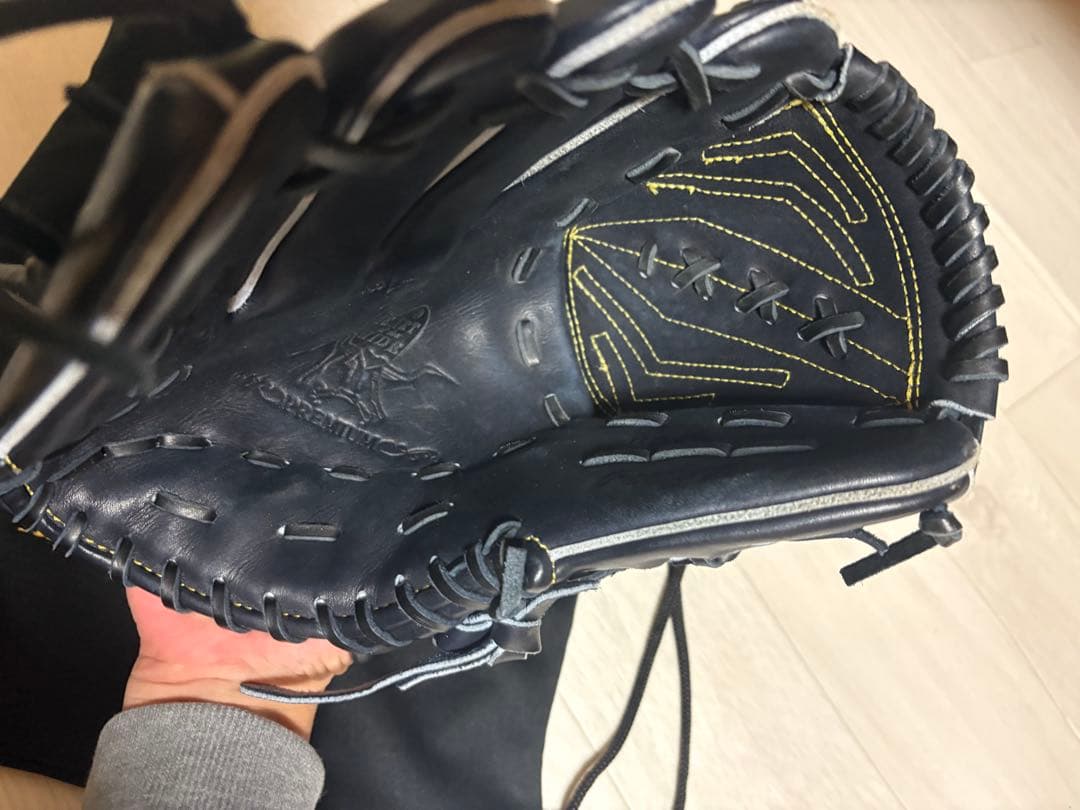Rawlings ブラック　グローブ 硬式投手用　左投げ