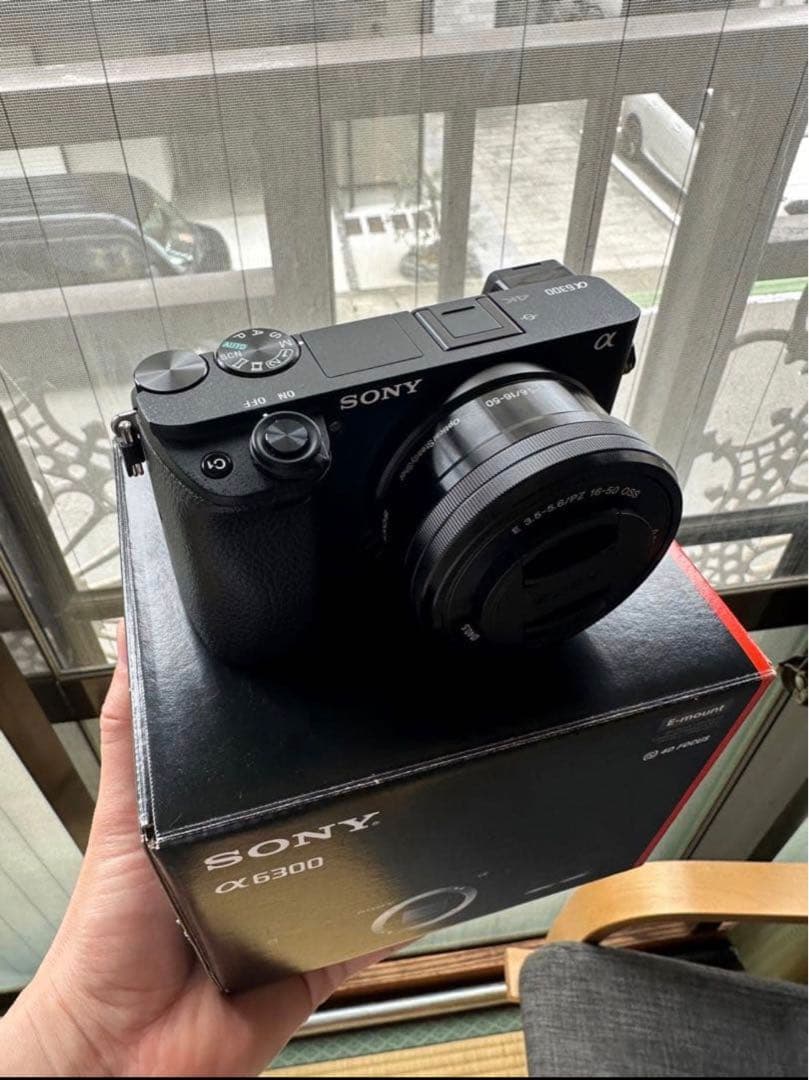 ソニー α SONY ILCE−6300 パワーズームレンズキット本体と付属品
