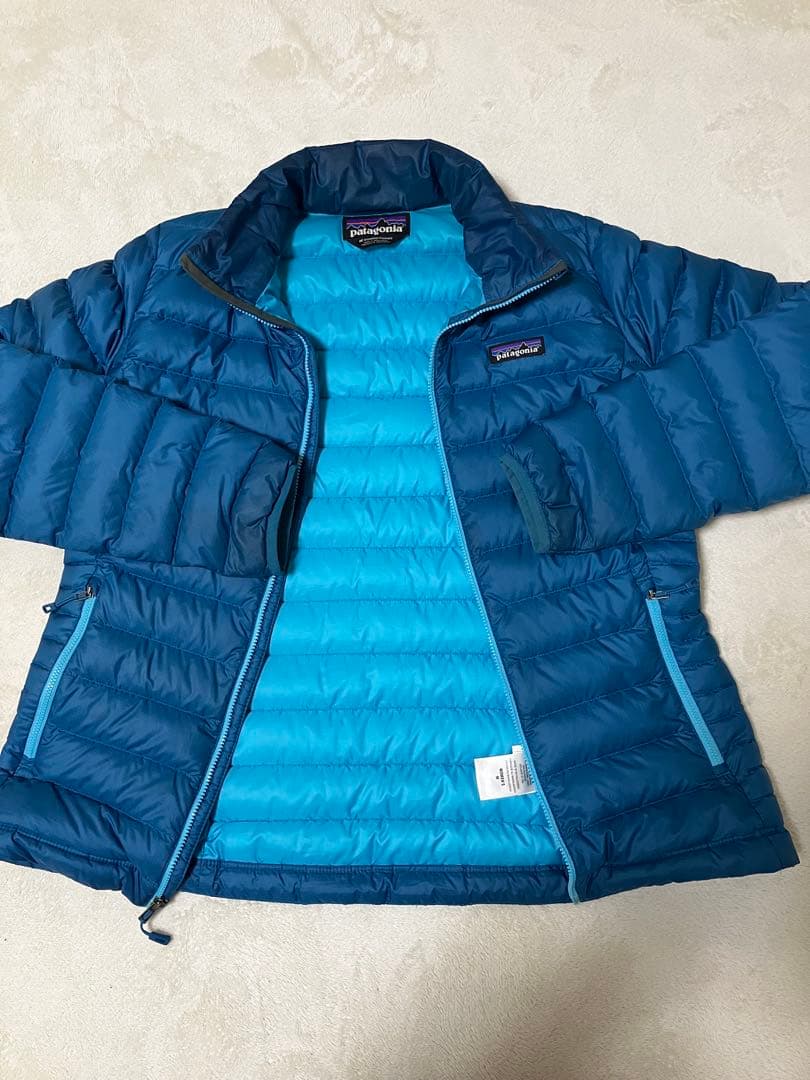 patagonia 青 ダウンジャケット