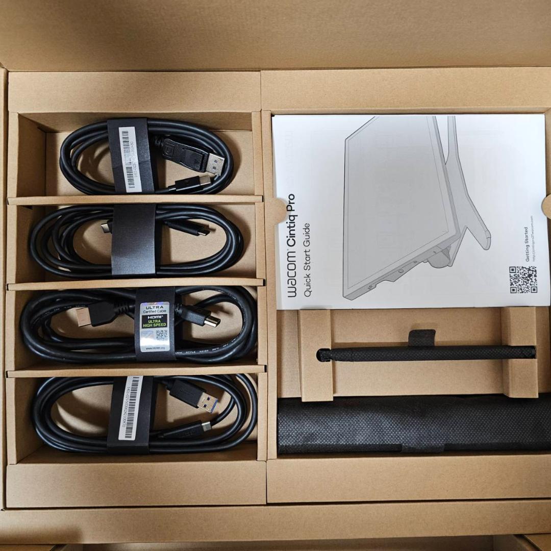 Wacom Cintiq Pro 27 DTH271K0D 液晶ペンタブレット