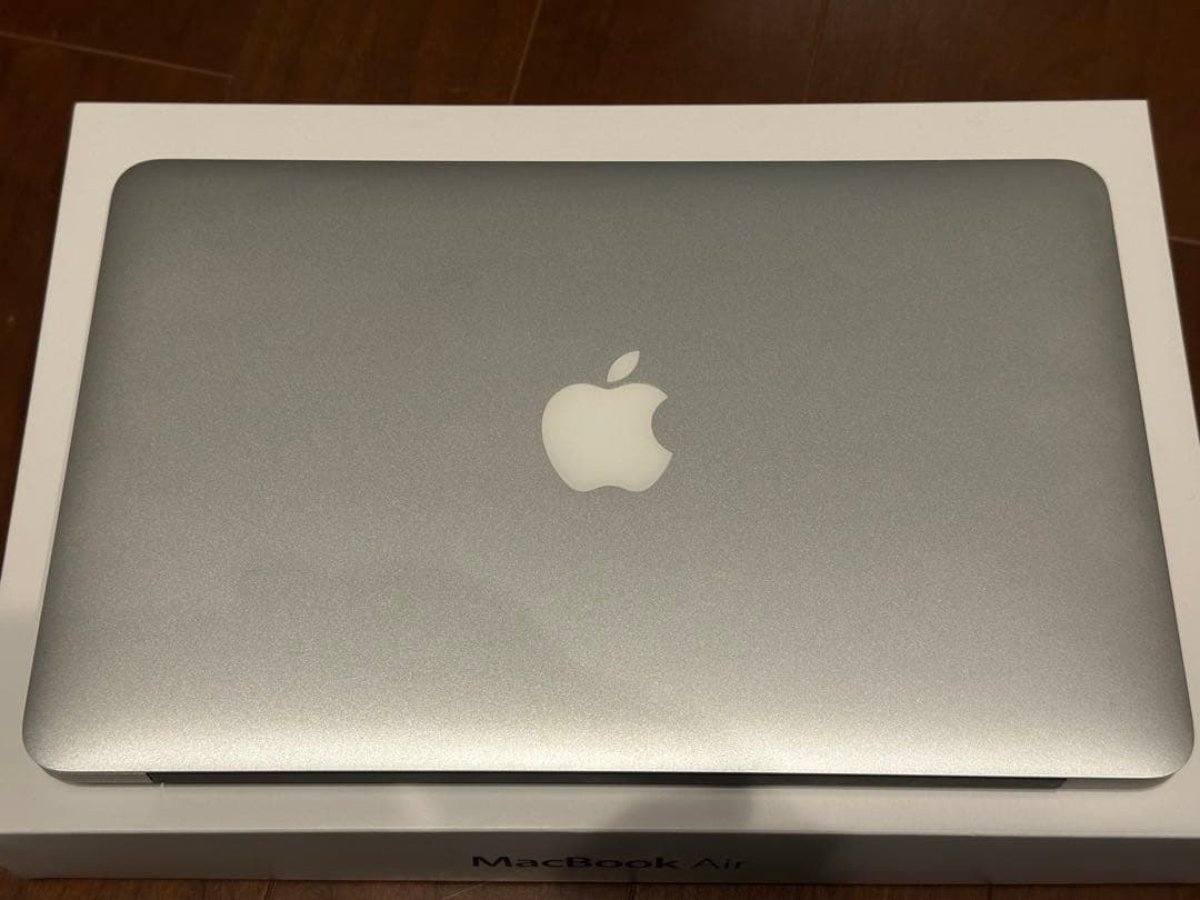 超美品付属品完備128GB MacBook Air 11インチ Mid 2012