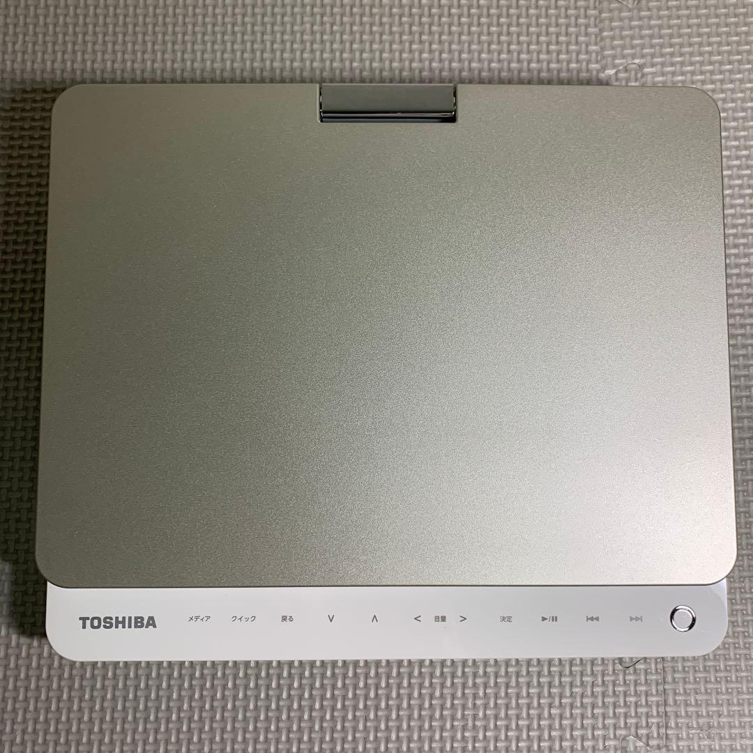東芝 9型ポータブルBlu-rayプレーヤー　REGZA SD-BP900S
