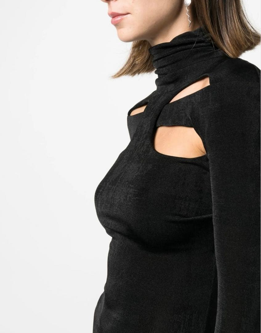 【値下げ】MISBHV ブラック カットアウト タートルネック ワンピース